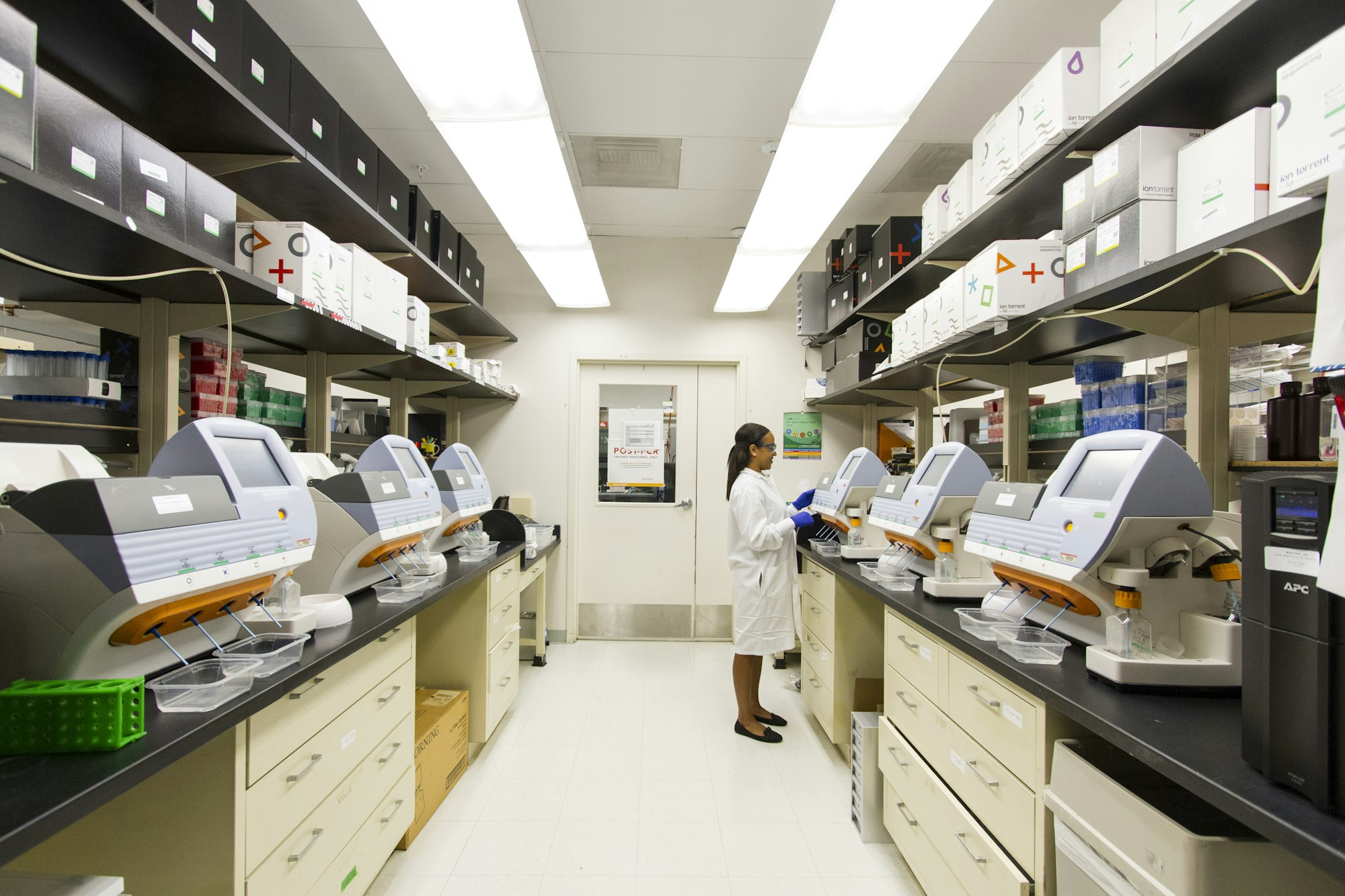 Long analytical laboratory lined with instruments